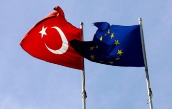 СМИ: Евросоюз отказал Турции в финансовой поддержке