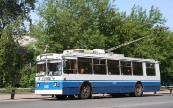 В херсонских троллейбусах детей уже в заложники берут