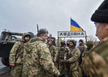 Порошенко анонсировал ротацию подразделений ВСУ на Донбассе