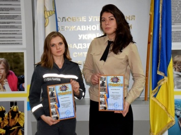Николаевские пожарные Мария Подыма и Анна Горжиевская победили на соревнованиях в Киеве