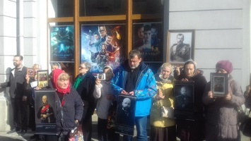 В Симферополе перед первым показом "Матильды" собрались противники фильма