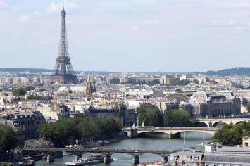 Рейтинг самых элегантных городов мира возглавил Париж