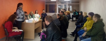 В Мирноградском городском центре занятости провели профинформационный день