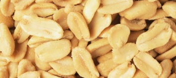 Прецедент: херсонца оштрафовали за чипсы и орешки