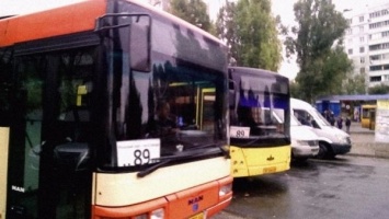 В Запорожье на одном из самых проблемных маршрутов появились новые автобусы