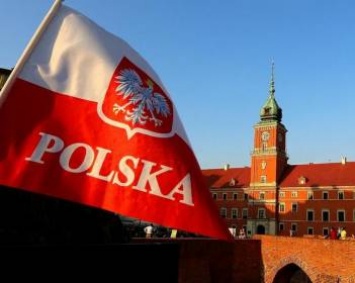 Глава МИД Польши пообещал не пускать в страну украинцев с "антипольскими взглядами"