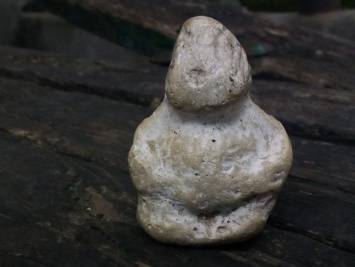 Днепровские археологи обнаружили самую миниатюрную в мире «половецкую бабу»