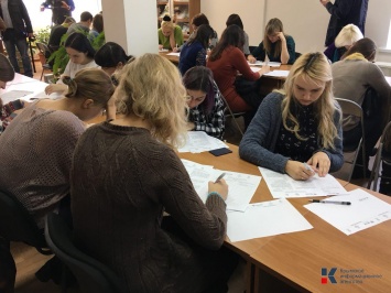 В Крыму акцию «Большой этнографический диктант» провели более чем на 30-ти площадках