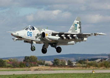 Летчики николаевской 299 бригады тактической авиации отметили 41 годовщину создания части