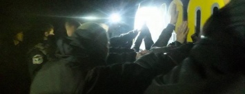 Рейдеры из Кременчуга, Киева и Запорожья пытались захватить агрофирму на Полтавщине (фото и видео)