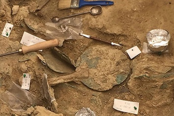 Ученые нашли в могиле древнего воина украшение возрастом 3500 лет