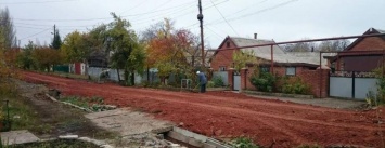 В Мирнограде начаты работы по отсыпке улицы Чичерина