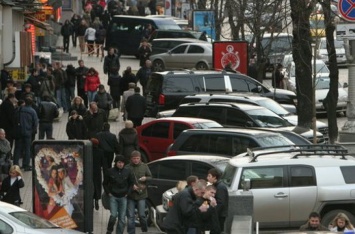 В Киеве «героя парковки» наказали необычным способом. ФОТО