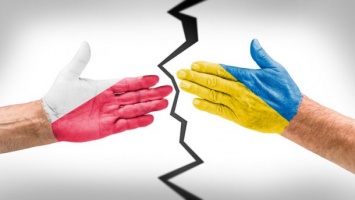 Польша снова жестко оскорбила Украину, появился резкий ответ
