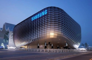 Эксперты обвинили компанию Samsung в высокой цене на iPhone X