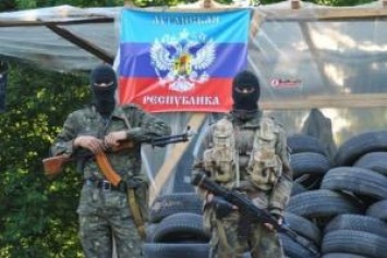 Боевики "ЛНР" на своих позициях оставили "послание" украинцам, которое видно с воздуха