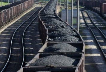 УЗ обещает давать по 200 вагонов для перевозки угля для «Центрэнерго»