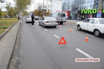 ДТП в центре Николаева - столкнулись «БМВ» и «Мазда»