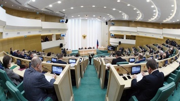 Власти Украины готовы назвать предателями половину своей страны, заявили в Совфеде