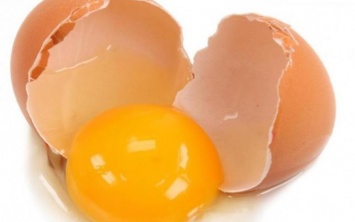 Медики рассказали об полезных и вредных свойствах куриных яиц