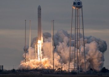 В США запустили ракету-носитель "Антарес" с запорожскими комплектующими (видео)