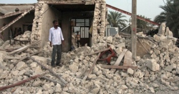 Число жертв землетрясения в Иране превысило 200 человек - СМИ