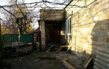 Жебривский: Под огонь боевиков попали жилые кварталы Марьинки