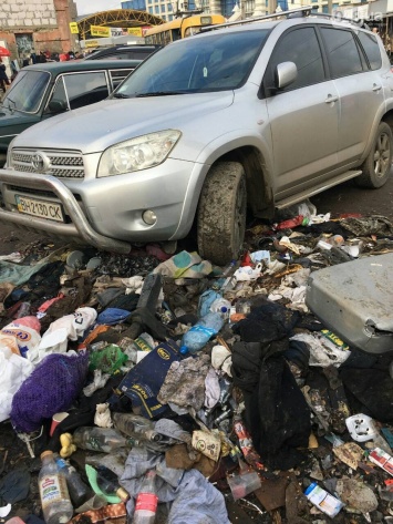 Кошмары нашего города: автопарковка на свалке мусора