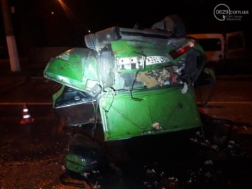 В Мариуполе произошло ДТП с маршруткой, четверо пострадавших (Фото)