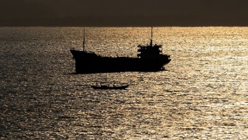 Возле Керчи терпит бедствие пароход, члены экипажа голодают