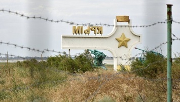 Власти РФ планируют поставить заграждение между Крымом и Херсонской областью