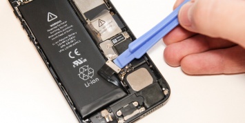 Владельцы iPhone подали в суд на Apple за замедление старых смартфонов