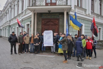 Автопробег в Одессе: праворадикалы требуют увольнения прокурора области