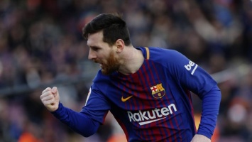 "Барселона" побеждает "Мадрид" благодаря голам Суареса, Месси и Видаля