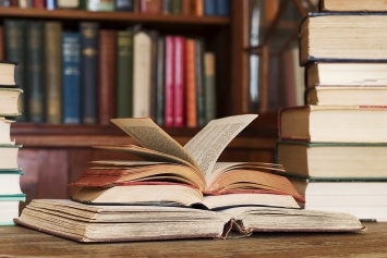 От сказок до учебников: какие книги запретили читать украинцам