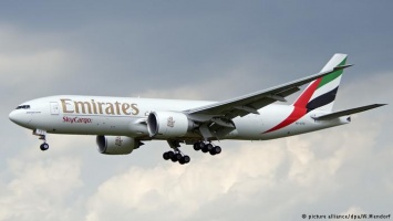Тунис приостановил рейсы Emirates Airlines