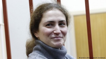 Директор Российского академического молодежного театра останется под домашним арестом