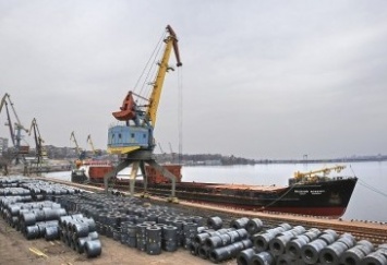«Запорожсталь» по воде отгрузила более 573 тыс. тонн металлопродукции