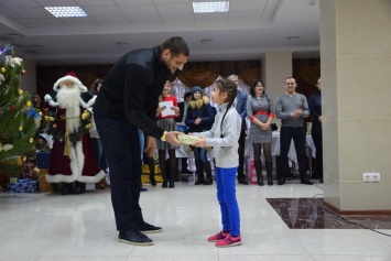Дети погибших николаевских воинов АТО получили подарки от Святого Николая