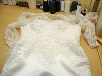 Херсонка лишилась 18 тыс., продавая свадебное платье