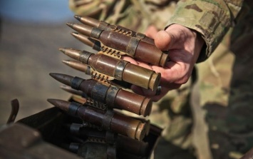 Министр обороны объявил о строительстве нового завода боеприпасов в Украине в 2018 году
