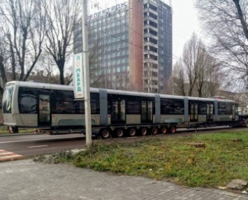Львовский "Электронтранс" поставил Киеву второй трамвай из новой партии