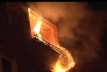 Масштабный пожар во Львове: спасены более 30 человек (видео)