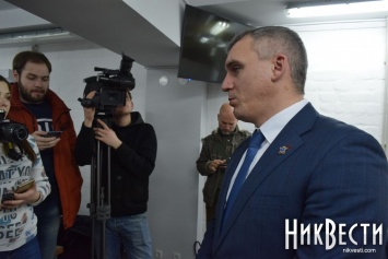 Сенкевич заявил, что из команды вице-мэров Казаковой трудоустроил бы только Омельчука