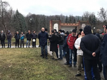Колонна с 306 лицами для обмена на Донбассе движется к установленному месту - Геращенко (ФОТО)