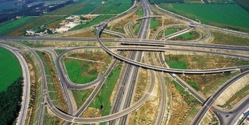 Общая протяженность автомобильных дорог Китая за 5 лет увеличилась более чем на 530 тыс. км