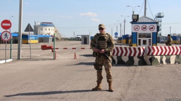Житель области давал пограничнику взятку, чтобы покинуть Крым