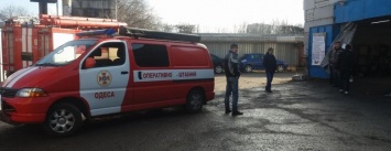На загадочном пожаре у военного аэродрома в Одессе угрожали журналисту (ФОТО, ВИДЕО)