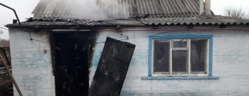 На Харьковщине загорелась летняя кухня: мужчина погиб из-за сигареты (ФОТО)