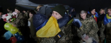 После освобождения из плена ОРДЛО 24 украинских заложника обратились к врачам за медицинской помощью
